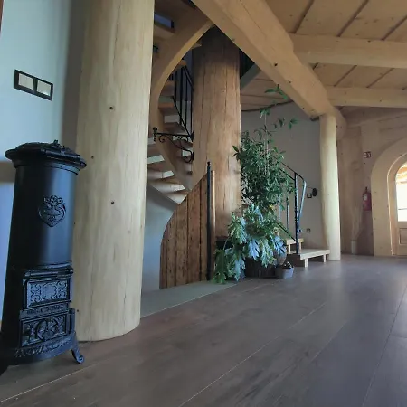 Guest house Wrzosowy Dwor - Skomielna Czarna